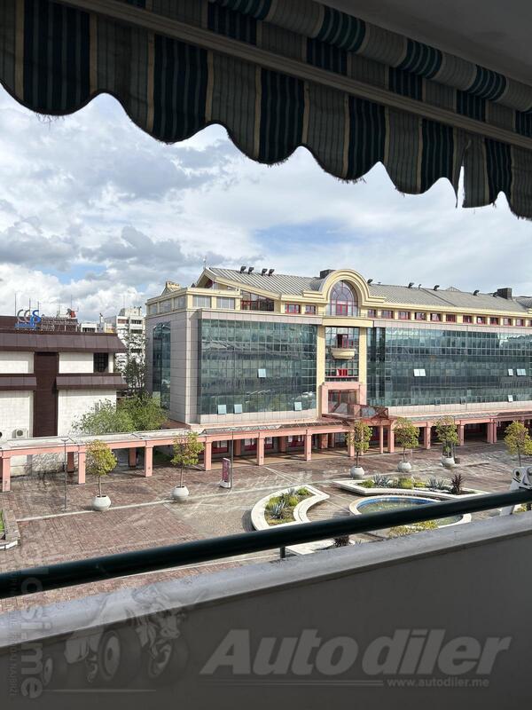 Dvosoban stan 82m2 - Podgorica - Preko Morače