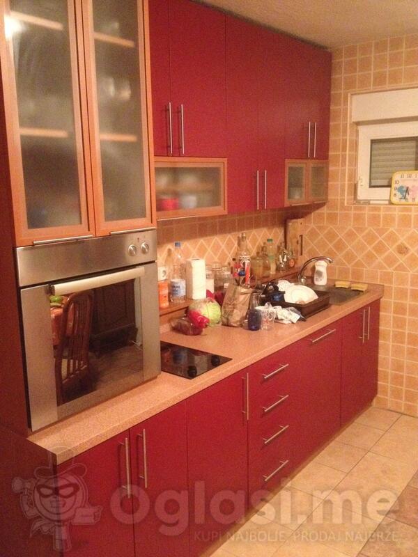 Osmoiposoban stan 300m2 - Podgorica - Zagorič