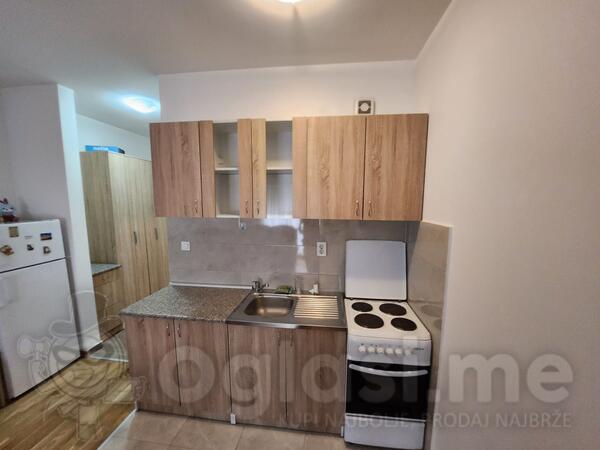 Garsonjera 27m2 - Podgorica - Tuški put