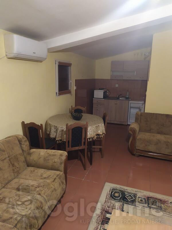 Garsonjera 30m2 - Podgorica - Tološi