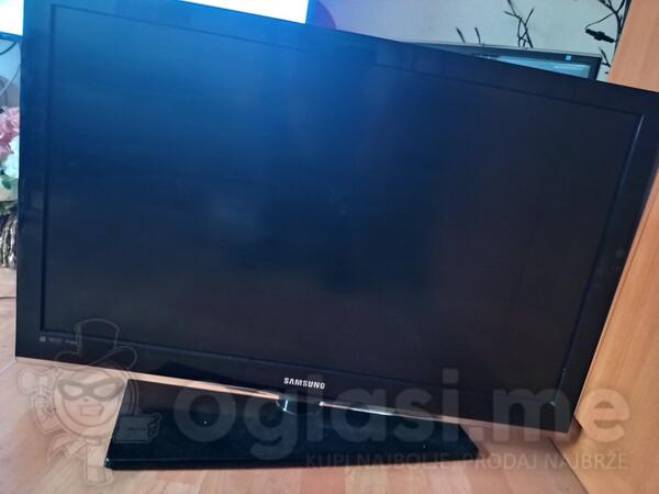 Samsung Lcd-hd-43 inča - Televizor LED LCD 43"