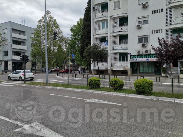 Dvosoban stan 84m2 - Podgorica - Preko Morače