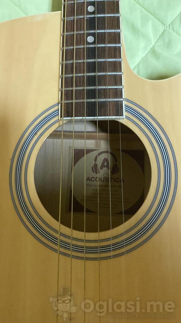 Acoustica elektro guitar 