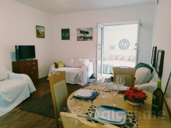 Jednosoban stan 35m2 - Herceg Novi - Đenovići