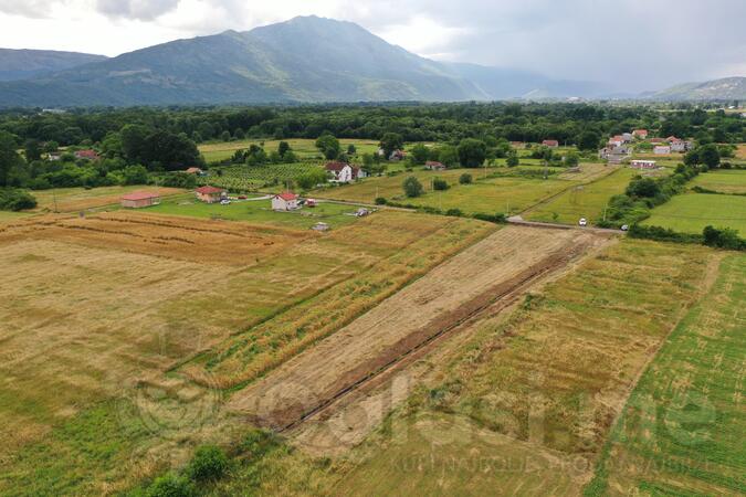 Poljoprivredno zemljište 1905m2 - Danilovgrad - > Okolina grada