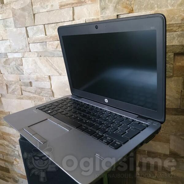 HP Elitebook - 12.3" Intel i3 8GB GB