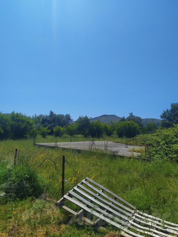 Građevinsko zemljište 1700m2 - Bar - Zaljevo