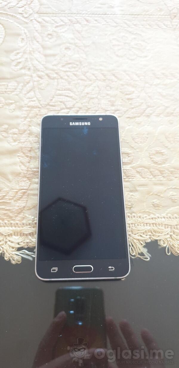 Samsung - Galaxy J5 (2016) J510