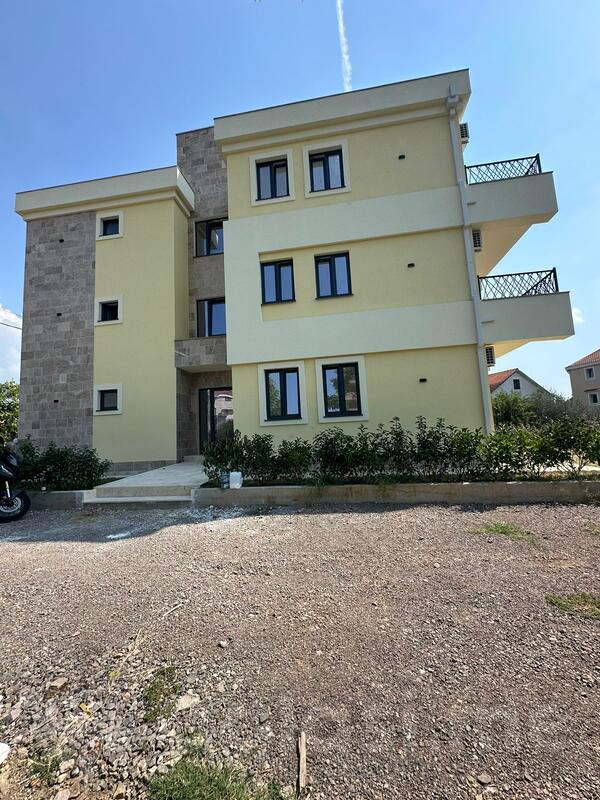 Jednosoban stan 49m2 - Tivat - Tivat (uži dio)