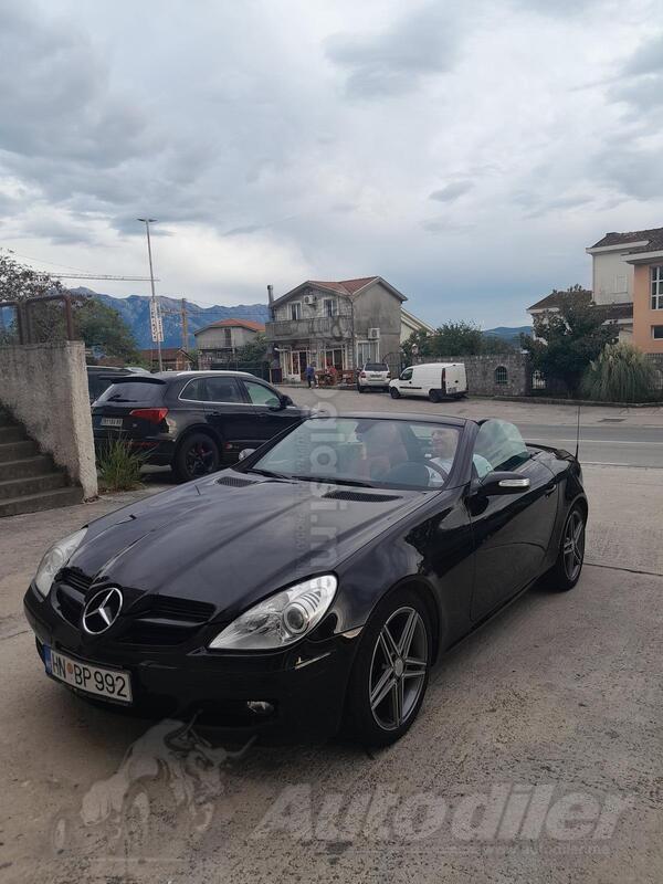 Mercedes Benz - 200 - SLK