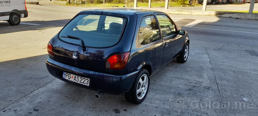 Ford - Fiesta - 1.2 benzin