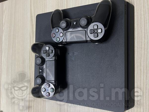 Sony - PlayStation 4