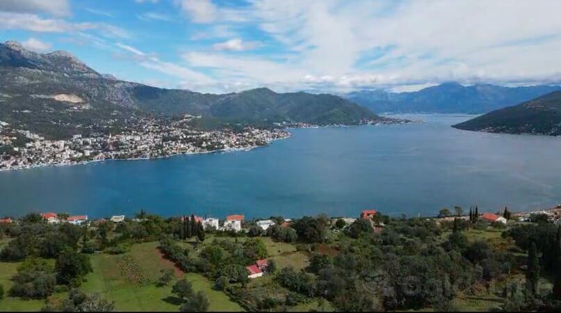 Građevinsko zemljište 989m2 - Herceg Novi - Sutorina