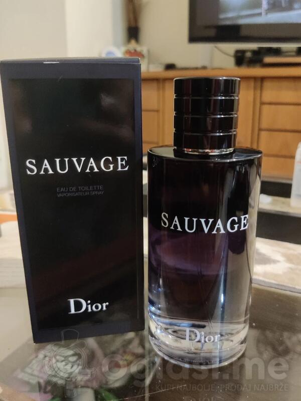 Prodajem Dior Sauvage Eau De Toilette Original Ne Korišćen 100ml