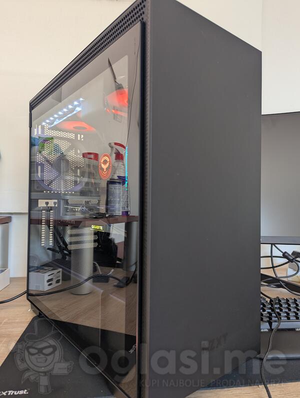 Ryzen 9 gejmerska konfiguracija - AMD Ryzen 9 - 32GB GB DDR4 - SSD disk