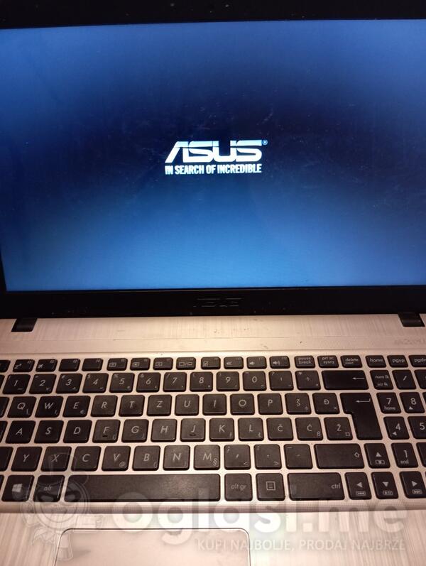 Asus Vivobook x540s - 15.4" Intel i3 4GB GB