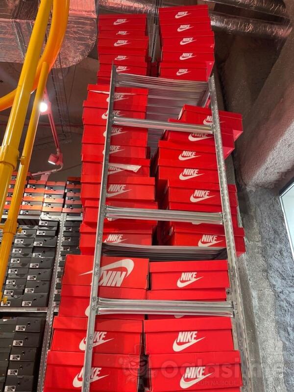 35 PARI PATIKA 600€ HITNO JORDANKE, AIR MAX, NIKE YEZZY