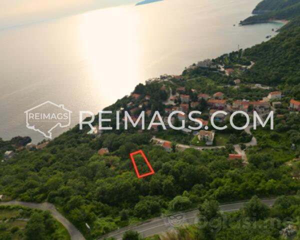 Građevinsko zemljište 224m2 - Budva - Rijeka Reževići