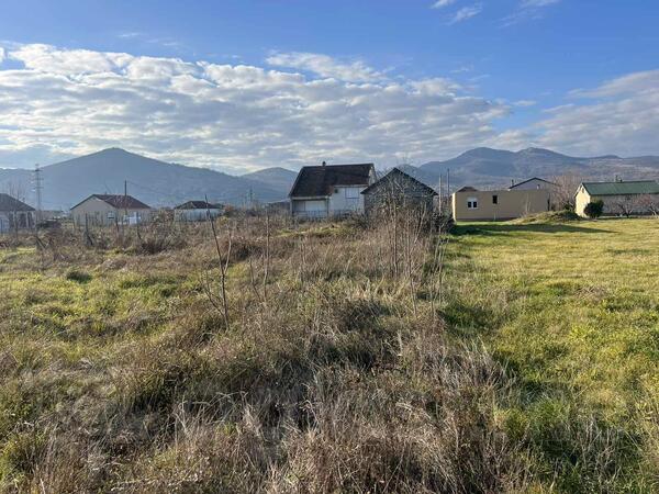 Poljoprivredno zemljište 1000m2 - Podgorica - Donji Kokoti