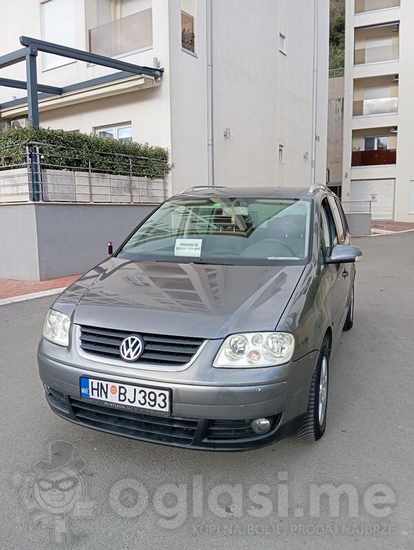 Volkswagen - Touran - 2.0 TDI