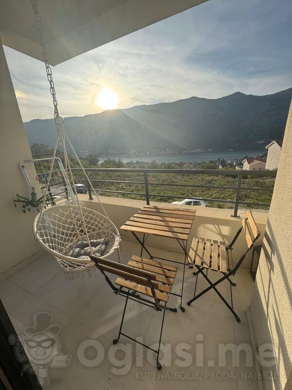 Dvosoban stan 80m2 - Kotor - Dobrota