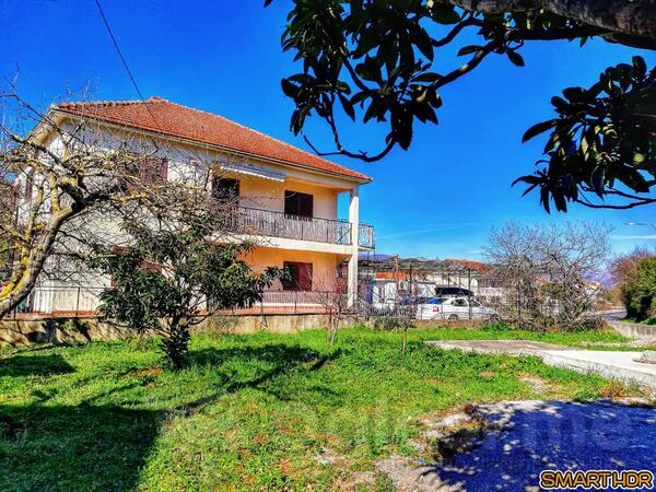 Trosoban stan 90m2 - Tivat - Milovići