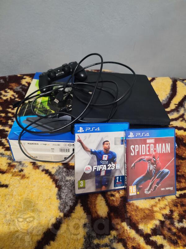 Sony - PlayStation 4