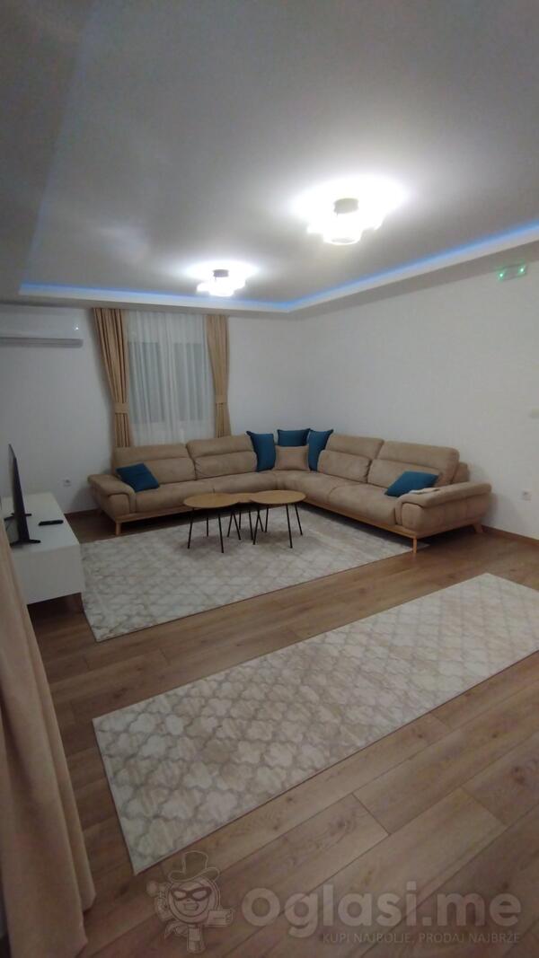 Trosoban stan 100m2 - Podgorica - Zagorič