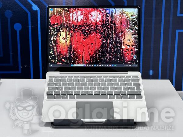 Microsoft Microsoft Surface Laptop Go - 12.5" Intel i5 8GB GB