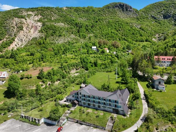 Hotel 1400m2 - Šavnik - > Okolina grada