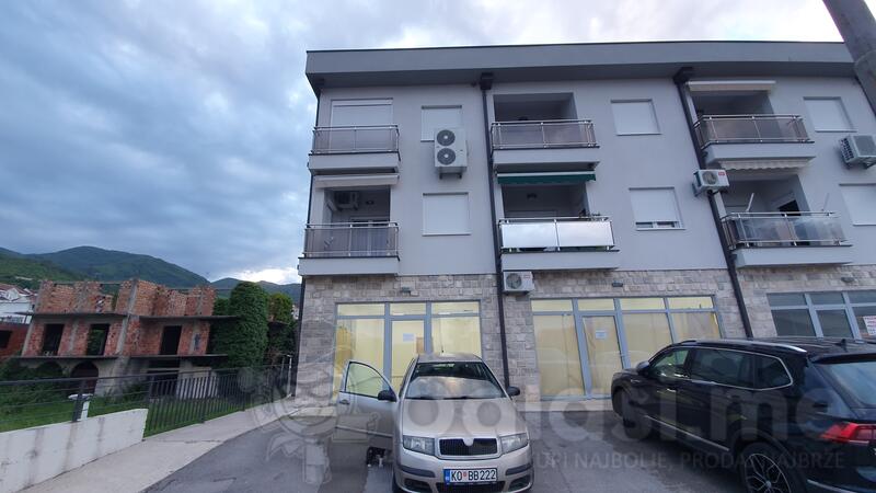 Poslovna zgrada 143m2 - Herceg Novi - Bijela