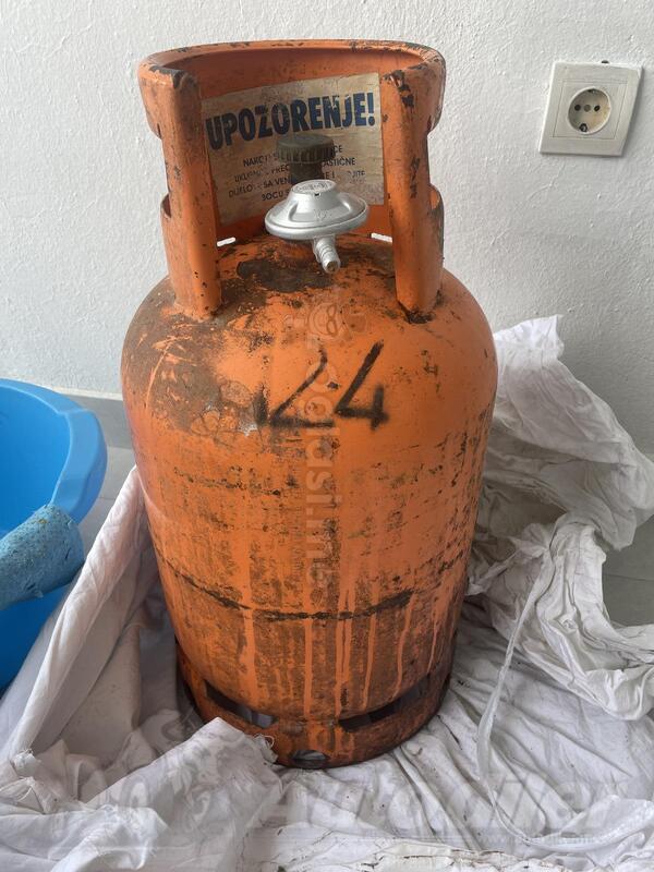 Plinska boca INA sa priključkom