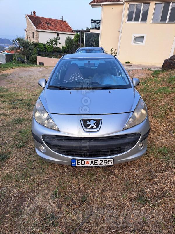 Peugeot - 207 - 207 TRENDY 1.4E