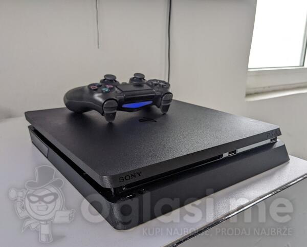 Sony - PlayStation 4