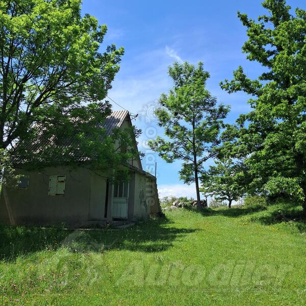 Vikendica 35m2 - Nikšić - Nikšić (uži dio)