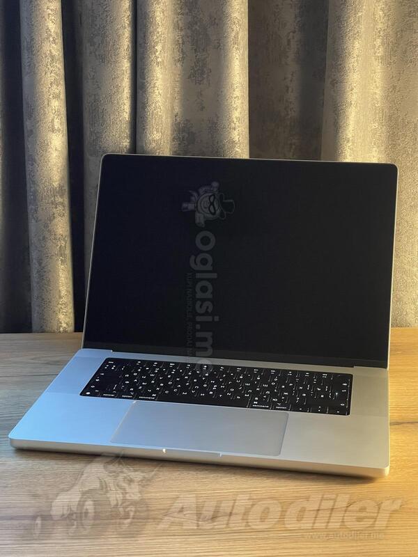 Apple MacBook Pro M2 Pro - 15.6" Intel Ostalo 16GB GB