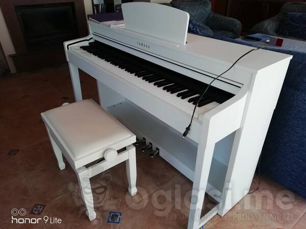 Prodaje se belo digitalno klavir Yamaha Clavinova CLP - 430 u dobrom stanju.