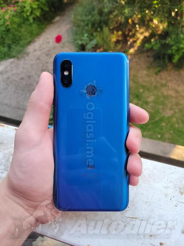 Xiaomi - Mi 8 64GB