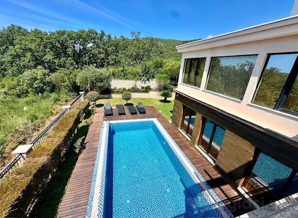 Vila 300m2 - Budva - Bečići