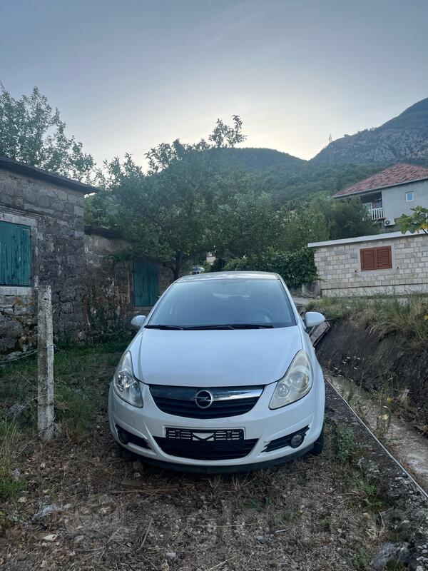 Opel - Corsa - 1.0