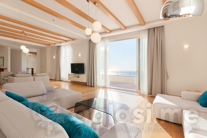 Vila 476m2 - Budva - Blizikuće