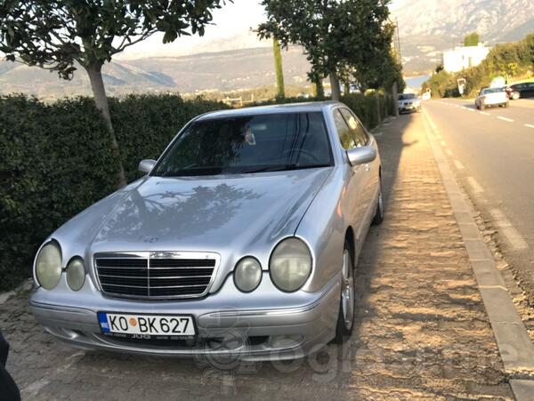 Mercedes Benz - E 200 - 2.2 TDI