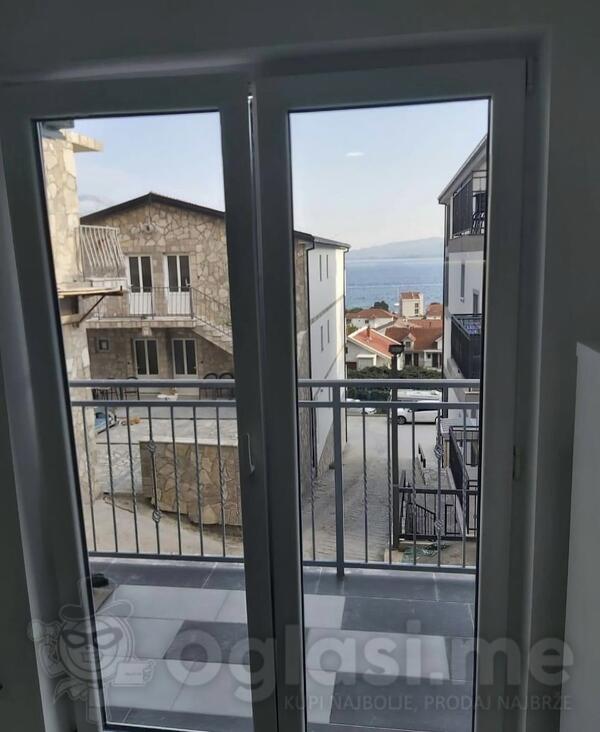 Jednosoban stan 45m2 - Herceg Novi - Bijela