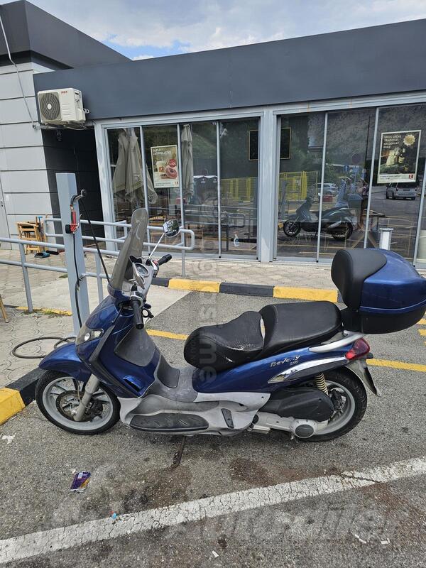 Piaggio - Beverly 250cc