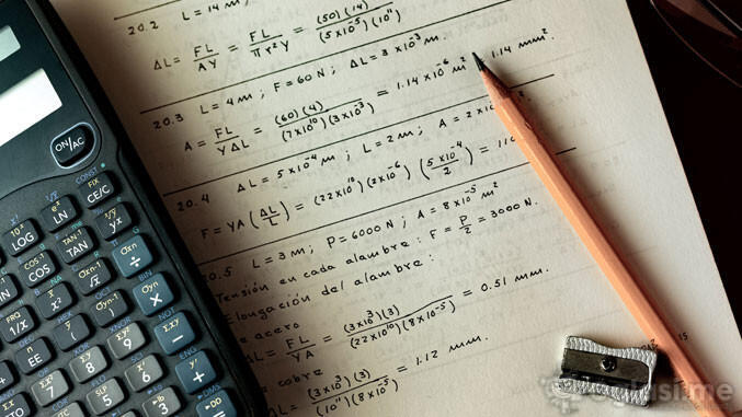 Magistar matematike daje časove matematike osnovcima i srednjoškolcima.