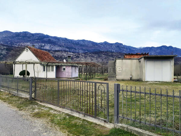 Dvojna kuća 145m2 - Danilovgrad - Zagorak