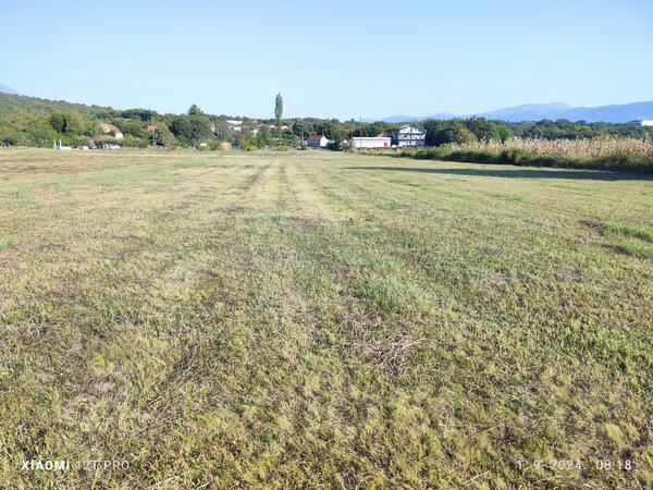 Poljoprivredno zemljište 9600m2 - Danilovgrad - > Okolina grada