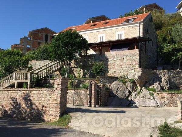 Porodična kuća 250m2 - Herceg Novi - Kamenari