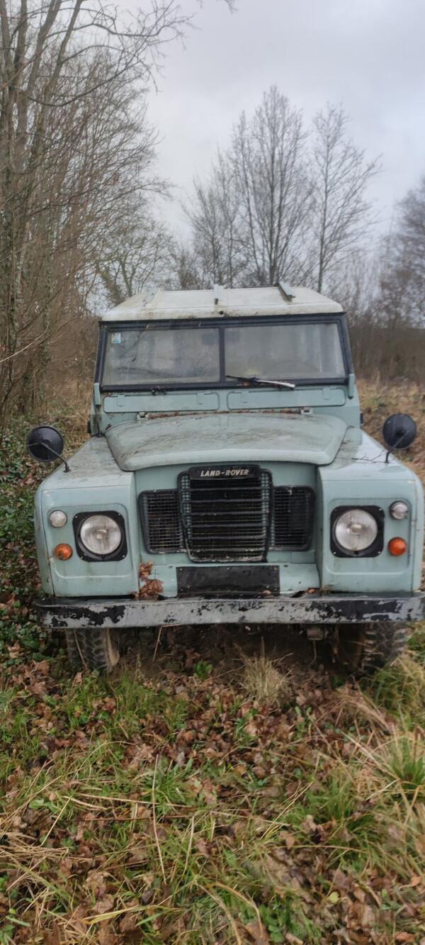 Land Rover - Series III - 2.3 - 60kw - benz