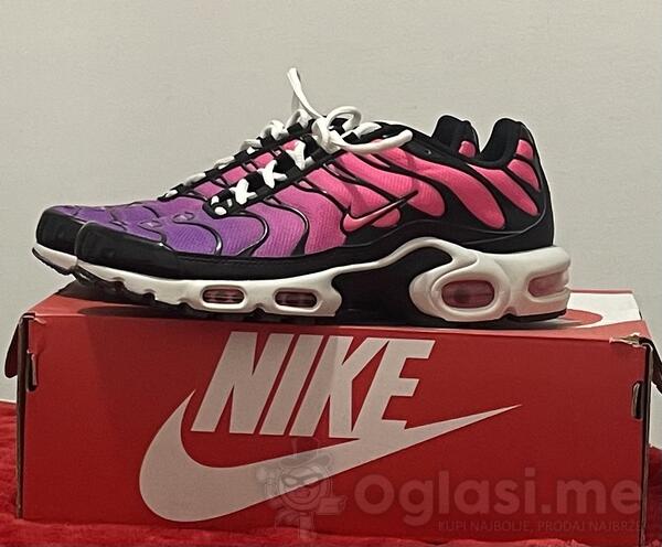 NIKE AIR MAX PLIS